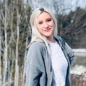 Meet your Posher, Jantina